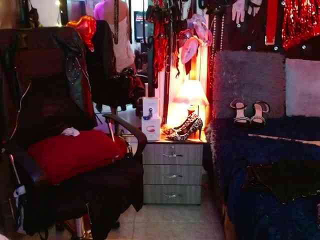 Ameliemartinez webcam