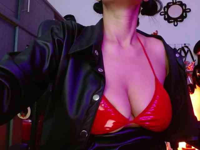 Ameliemartinez webcam