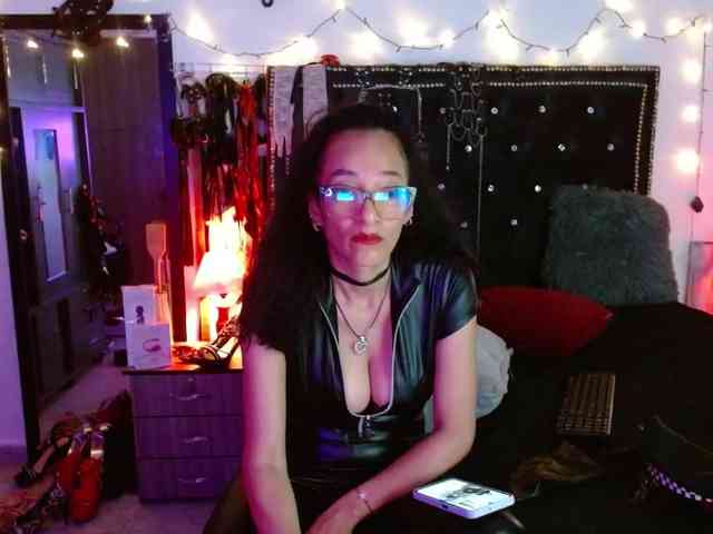 Ameliemartinez webcam