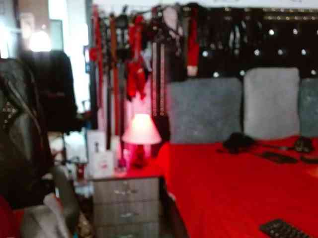 Ameliemartinez webcam