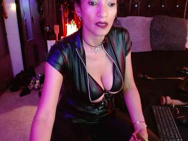 Ameliemartinez webcam