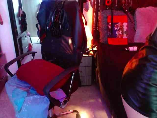 Ameliemartinez webcam