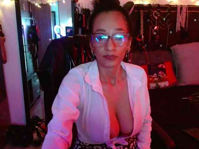 Ameliemartinez webcam