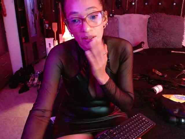 Ameliemartinez webcam