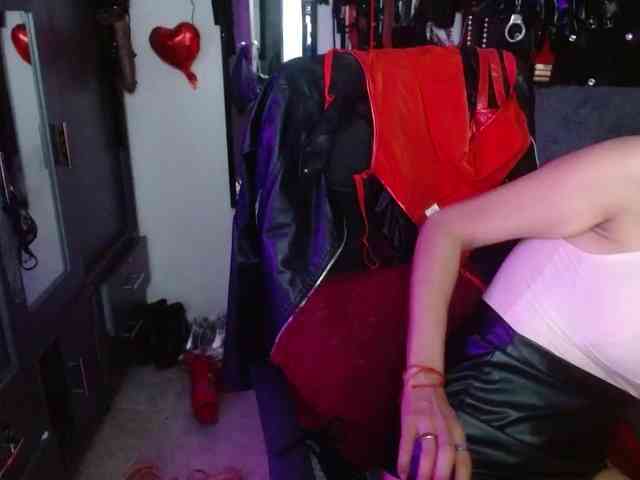 Ameliemartinez webcam