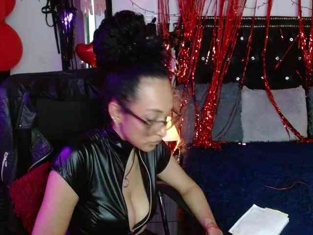 Ameliemartinez webcam