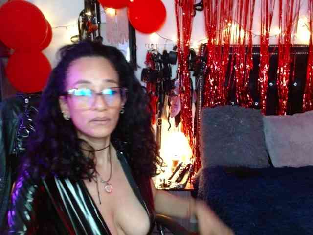 Ameliemartinez webcam