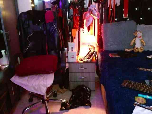 Ameliemartinez webcam