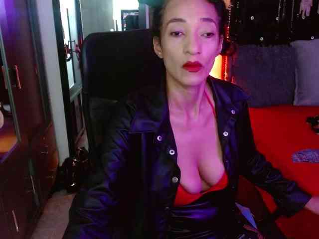 Ameliemartinez webcam