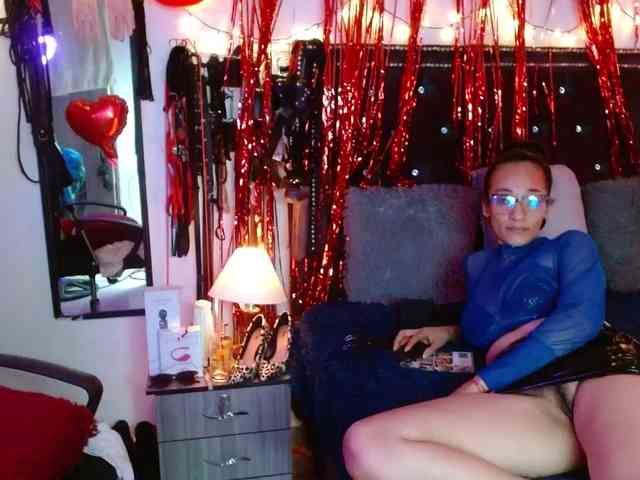 Ameliemartinez webcam