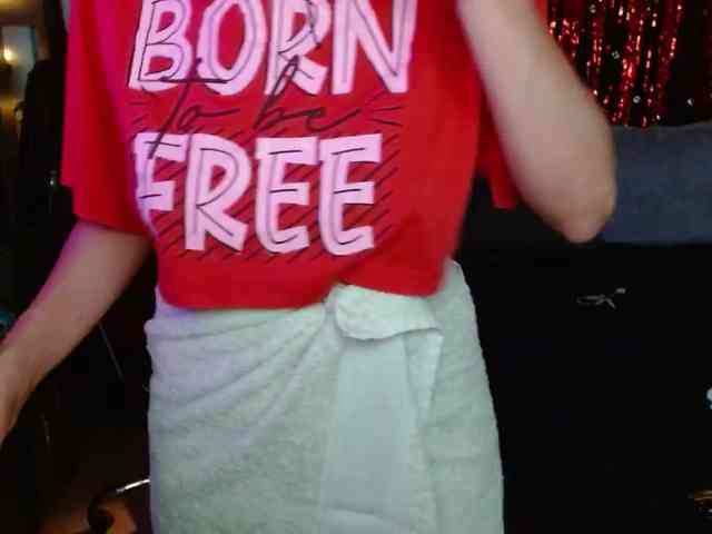 Ameliemartinez webcam