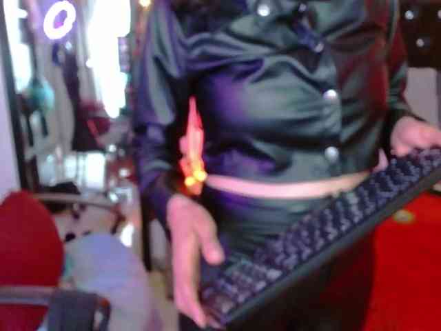 Ameliemartinez webcam