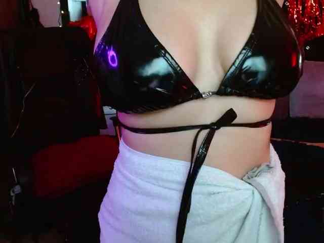 Ameliemartinez webcam