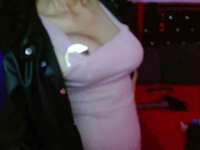 Ameliemartinez webcam