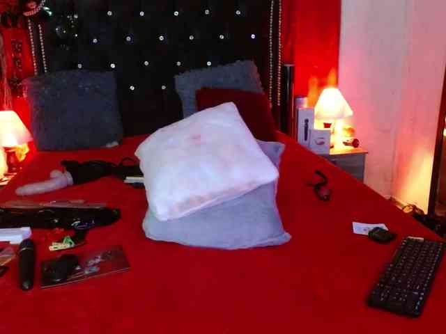 Ameliemartinez webcam