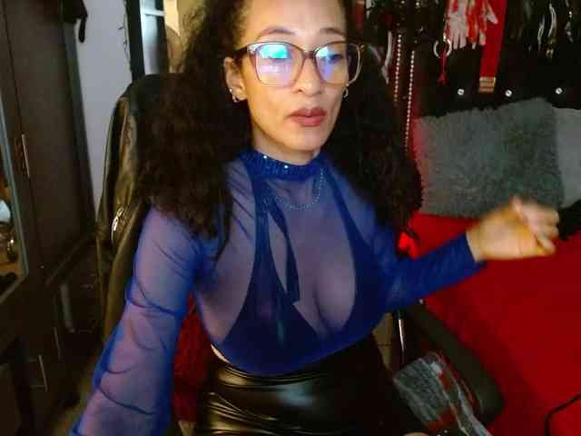 Ameliemartinez webcam