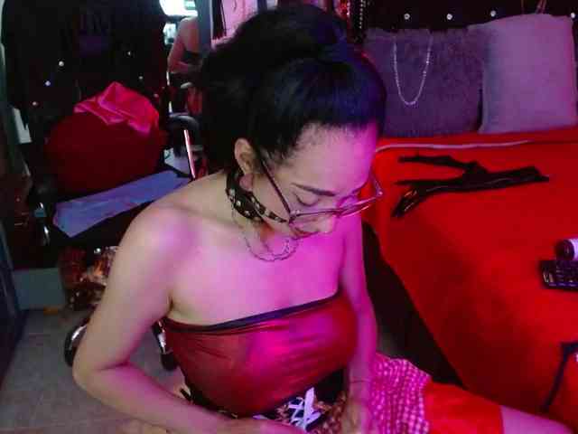 Ameliemartinez webcam