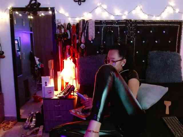 Ameliemartinez webcam