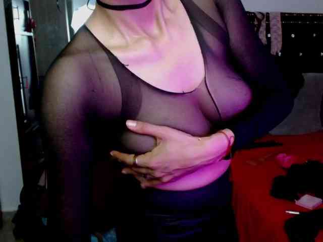 Ameliemartinez Ameliemartinez