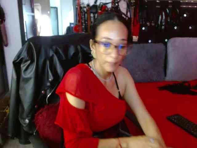 Ameliemartinez webcam