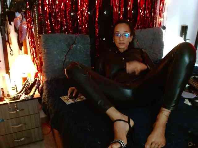 Ameliemartinez webcam