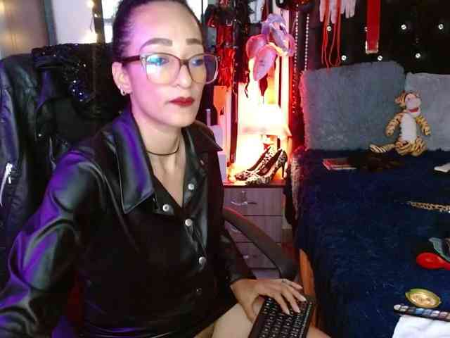 Ameliemartinez webcam