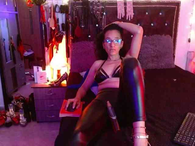 Ameliemartinez webcam