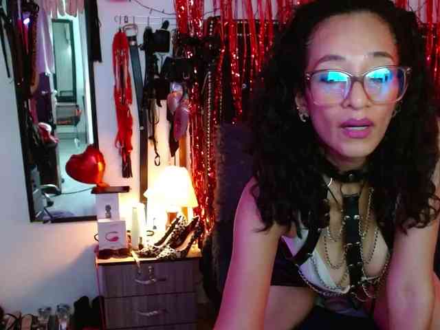 Ameliemartinez webcam