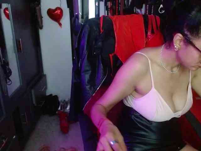 Ameliemartinez webcam