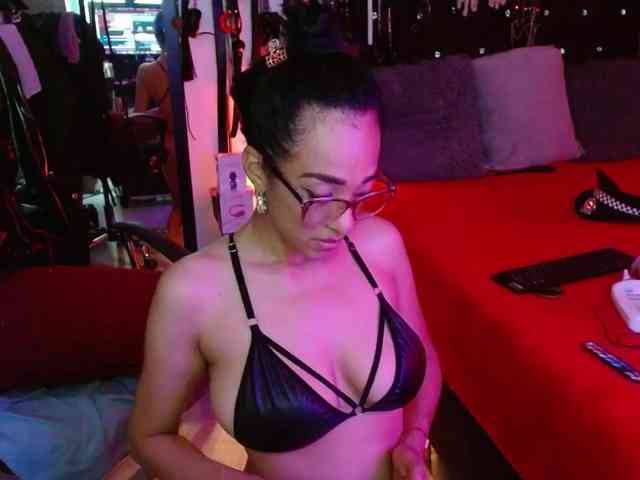 Ameliemartinez webcam