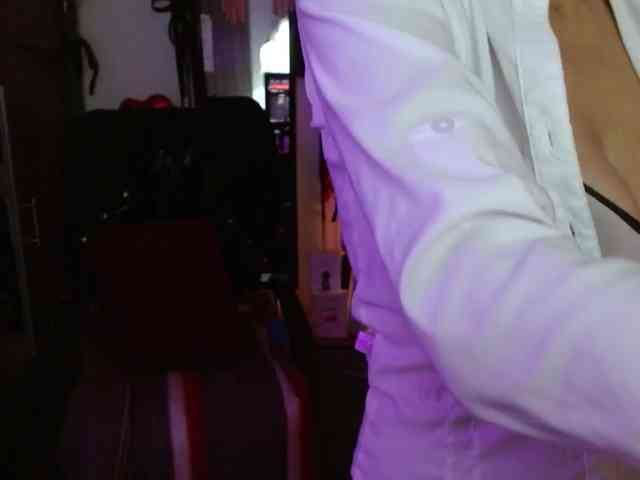 Ameliemartinez webcam