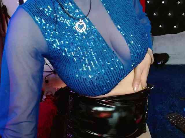 Ameliemartinez webcam