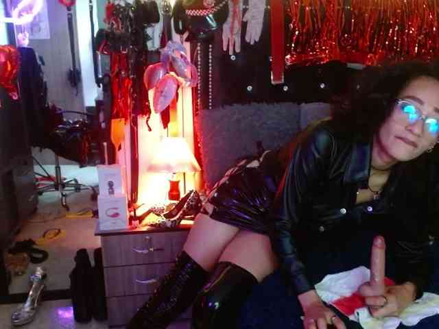 Ameliemartinez webcam