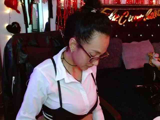 Ameliemartinez webcam