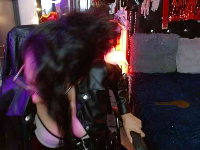 Ameliemartinez webcam