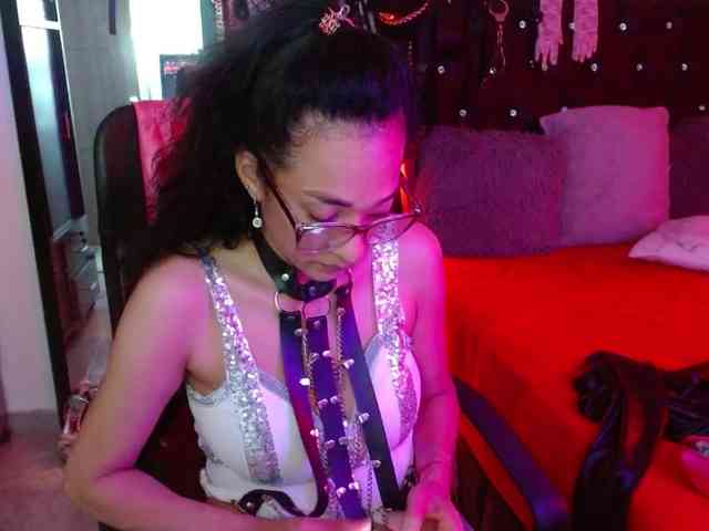 Ameliemartinez webcam