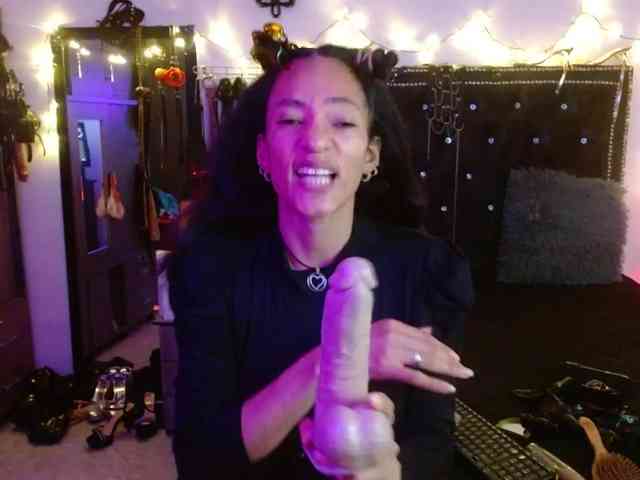 Ameliemartinez webcam