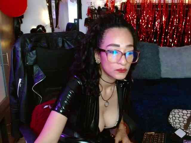 Ameliemartinez webcam