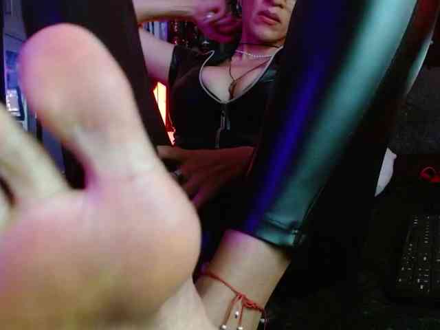 Ameliemartinez webcam