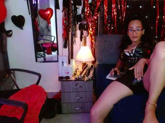 Ameliemartinez webcam