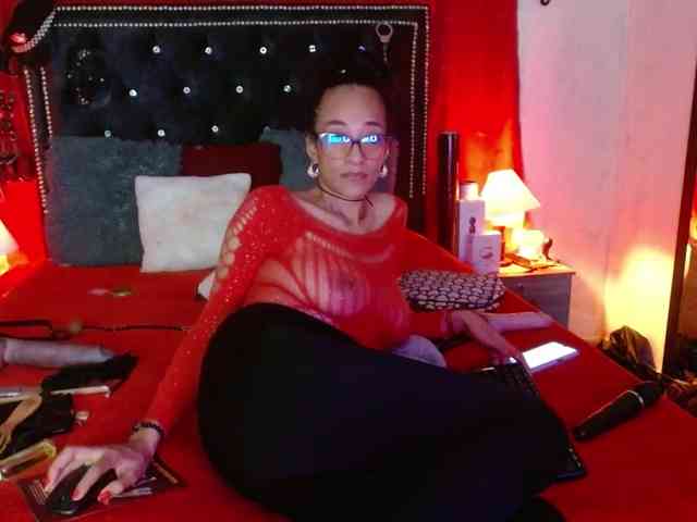 Ameliemartinez webcam
