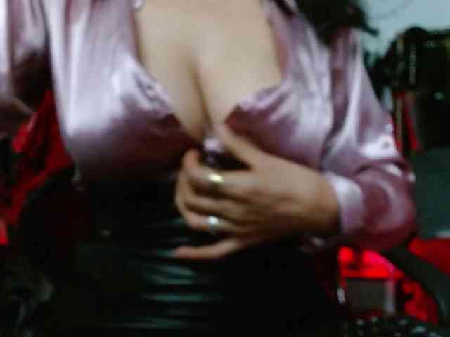 Ameliemartinez webcam