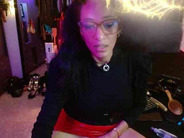 Ameliemartinez webcam