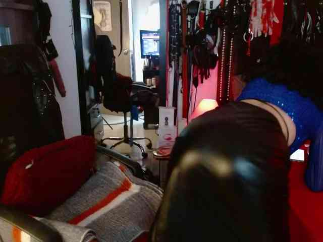 Ameliemartinez webcam