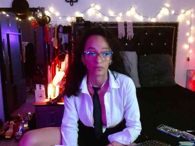 Ameliemartinez webcam