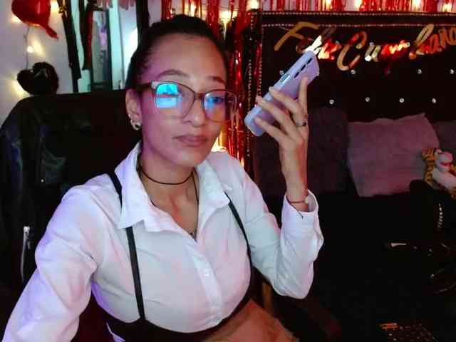 Ameliemartinez webcam