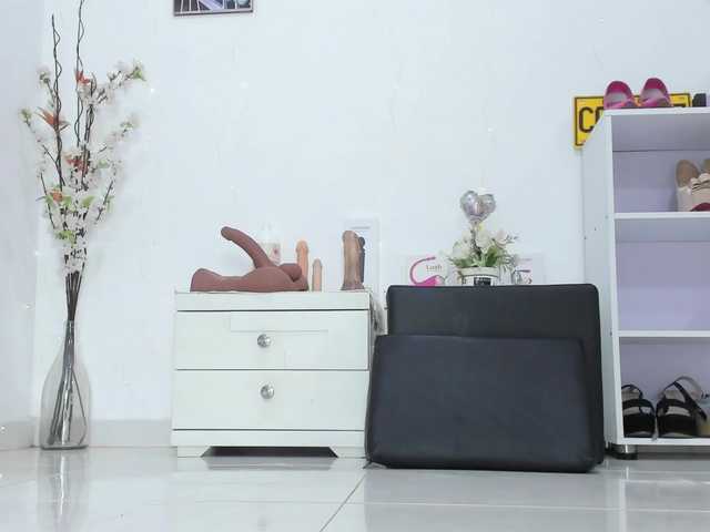 AlexiaSilver's BongaCams show and profile