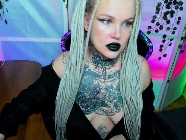 HellGa – webcam model profile photo