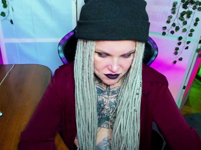 HellGa Live Cam on BongaCams and RICams