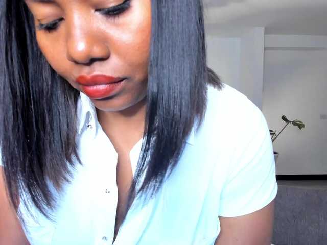 irissmoon777's BongaCams show and profile